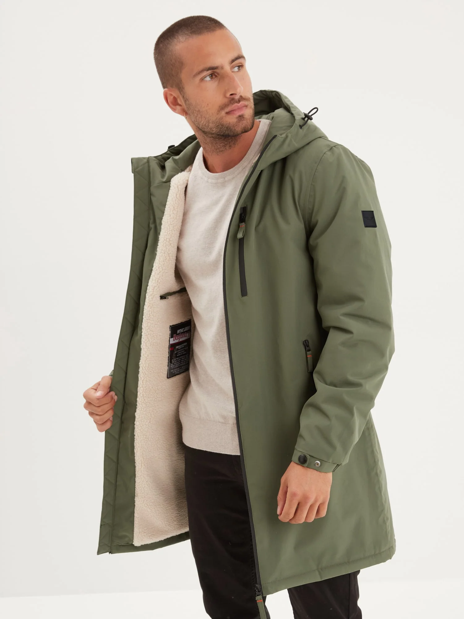 Regen - Parka longue en sherpa - Image 10