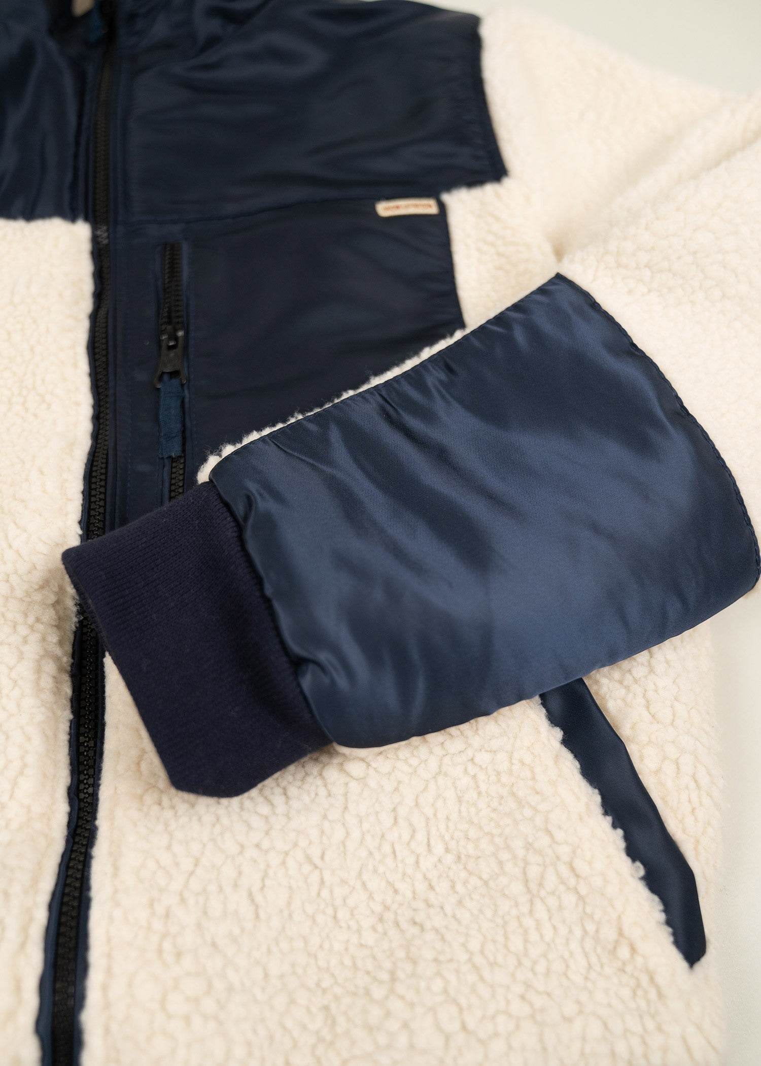 Tamarack sherpa hoodie - Image 6
