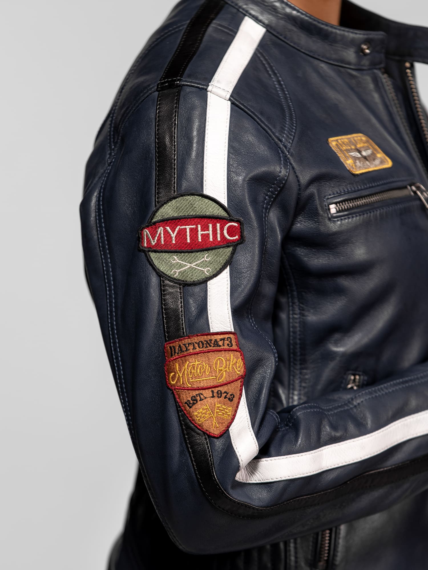 Wartburgin - Blouson moto vintage femme - Image 19